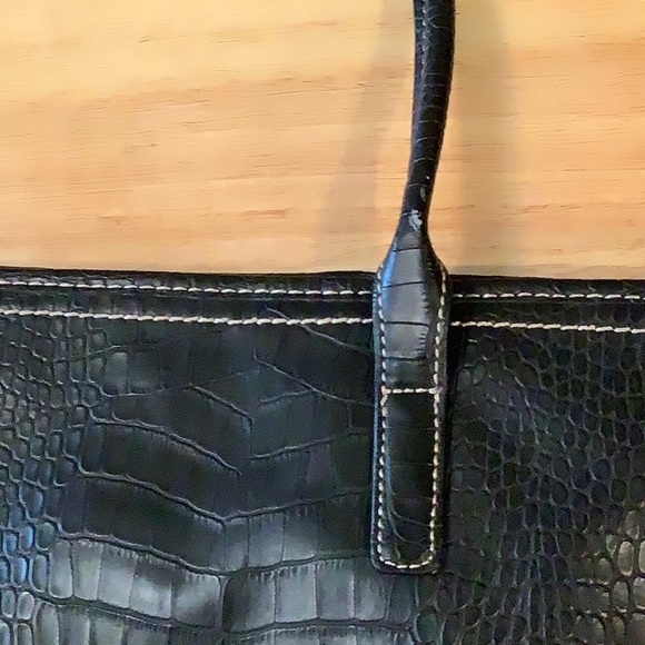 Nine & Co Black Purse - Picture 9 of 9